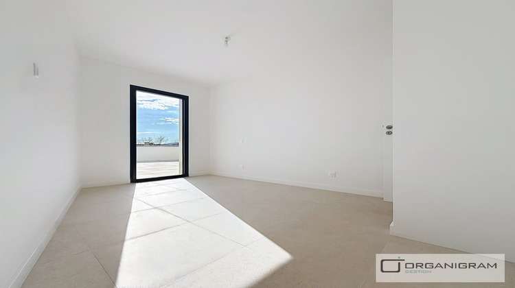 Ma-Cabane - Location Appartement Afa, 65 m²
