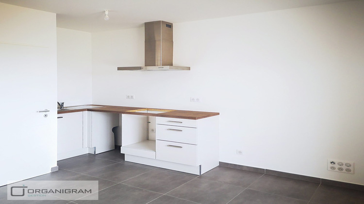 Ma-Cabane - Location Appartement Afa, 43 m²