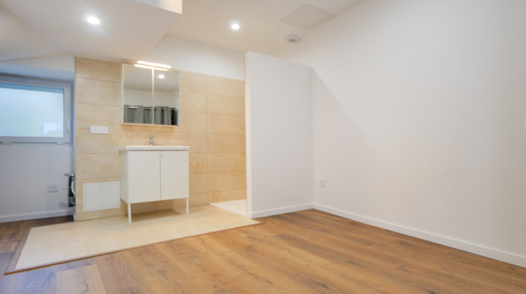 Ma-Cabane - Location Appartement AIMARGUES, 22 m²