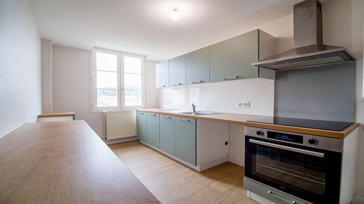 Ma-Cabane - Location Appartement AIRE-SUR-L'ADOUR, 84 m²