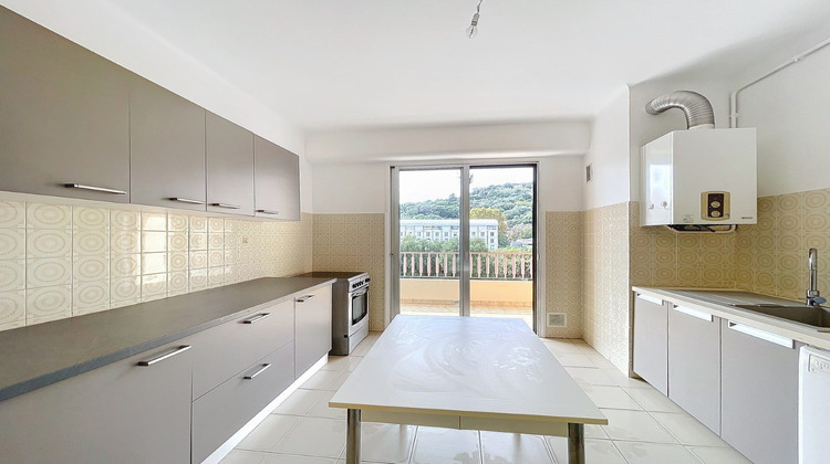 Ma-Cabane - Location Appartement Ajaccio, 109 m²