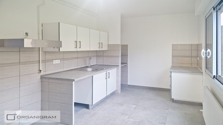 Ma-Cabane - Location Appartement Ajaccio, 77 m²