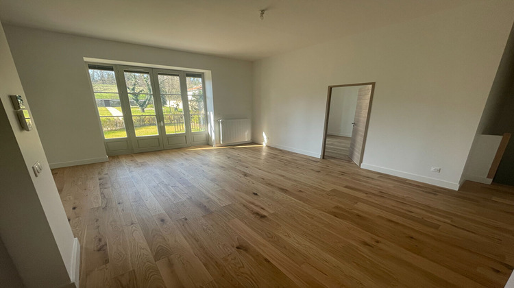 Ma-Cabane - Location Appartement ALBIGNY-SUR-SAONE, 118 m²