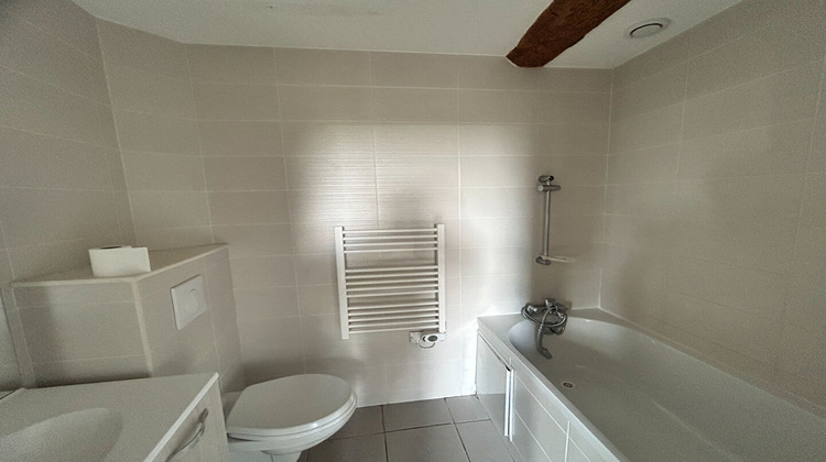 Ma-Cabane - Location Appartement AMBERIEU-EN-BUGEY, 38 m²