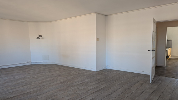 Ma-Cabane - Location Appartement Amiens, 65 m²