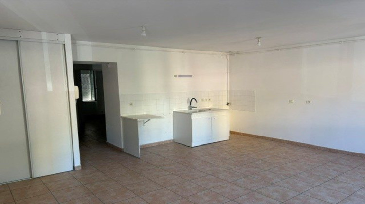 Ma-Cabane - Location Appartement Amplepuis, 56 m²