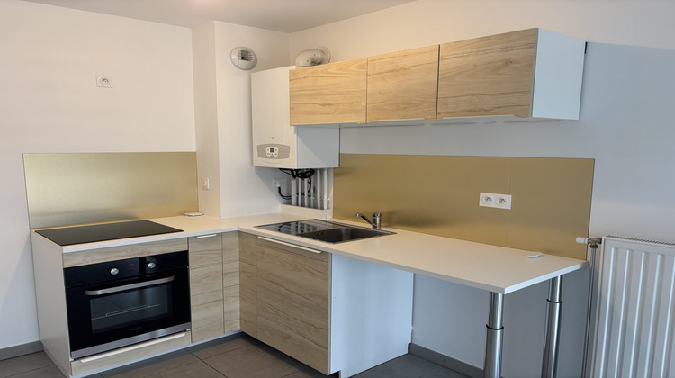 Ma-Cabane - Location Appartement ANDREZIEUX-BOUTHEON, 48 m²