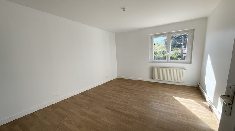 Ma-Cabane - Location Appartement Andrézieux-bouthéon, 68 m²