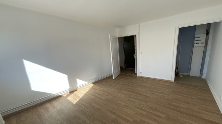 Ma-Cabane - Location Appartement Andrézieux-bouthéon, 68 m²