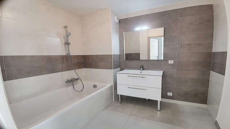 Ma-Cabane - Location Appartement ANTHY-SUR-LEMAN, 45 m²