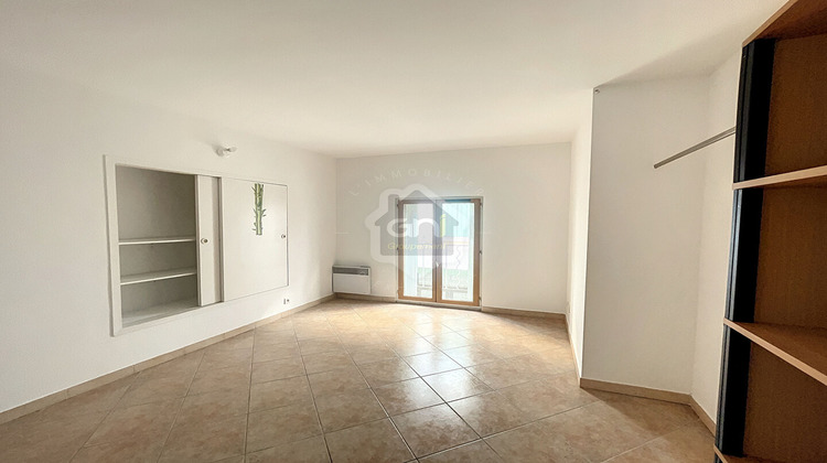 Ma-Cabane - Location Appartement ARAMON, 55 m²