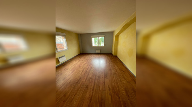 Ma-Cabane - Location Appartement ARC-LES-GRAY, 63 m²