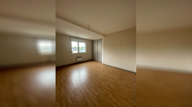 Ma-Cabane - Location Appartement ARC-LES-GRAY, 63 m²