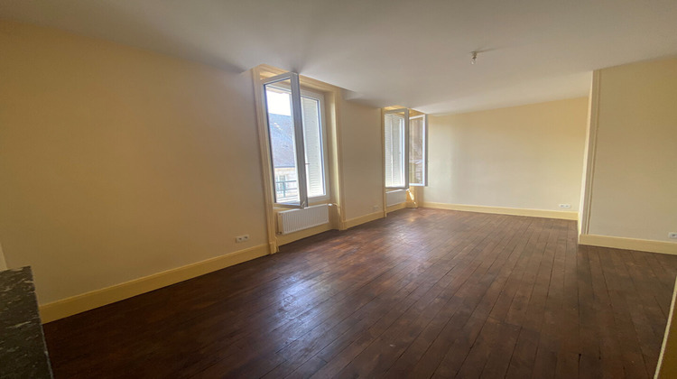 Ma-Cabane - Location Appartement ARGENTON-SUR-CREUSE, 87 m²