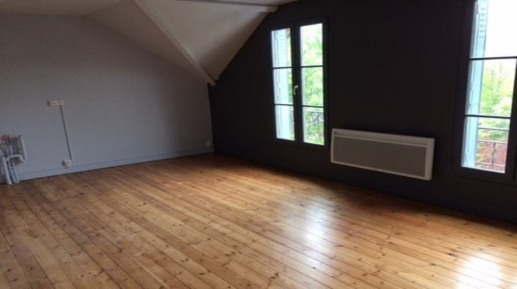 Ma-Cabane - Location Appartement ARGENTON-SUR-CREUSE, 30 m²
