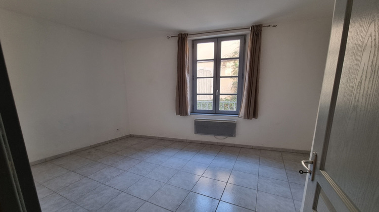 Ma-Cabane - Location Appartement Arles, 64 m²