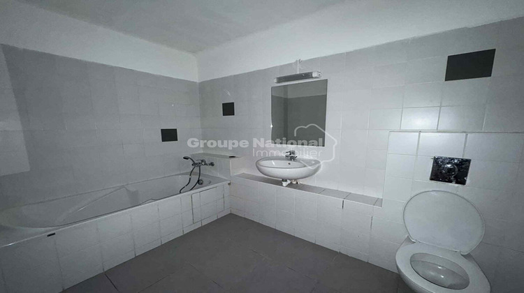 Ma-Cabane - Location Appartement ARLES, 69 m²