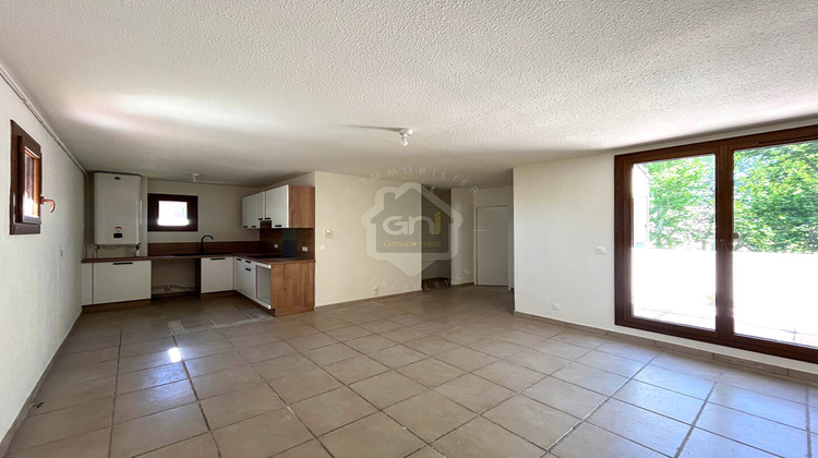 Ma-Cabane - Location Appartement ARLES, 67 m²