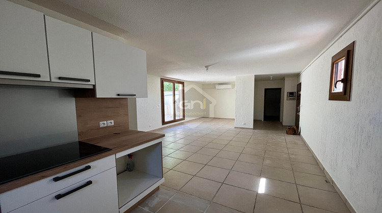 Ma-Cabane - Location Appartement ARLES, 67 m²