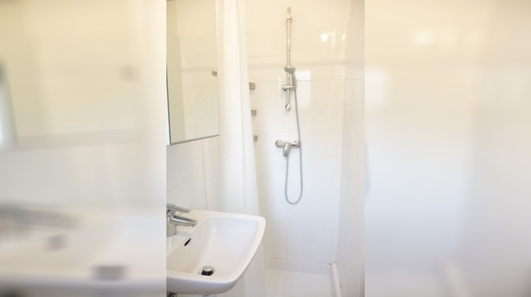 Ma-Cabane - Location Appartement ARLES, 31 m²