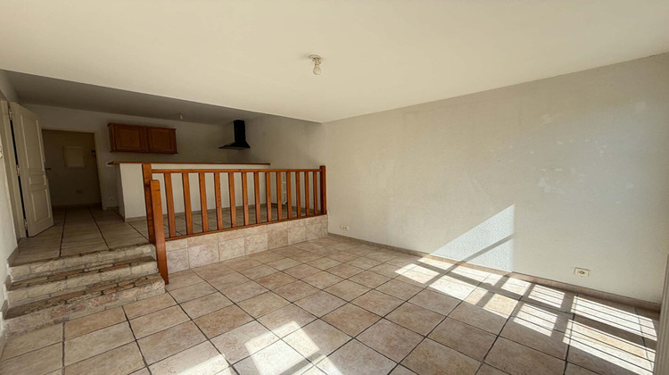 Ma-Cabane - Location Appartement ARLES, 45 m²