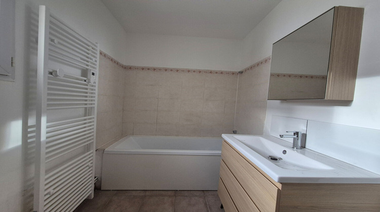 Ma-Cabane - Location Appartement ARMENTIERES, 81 m²