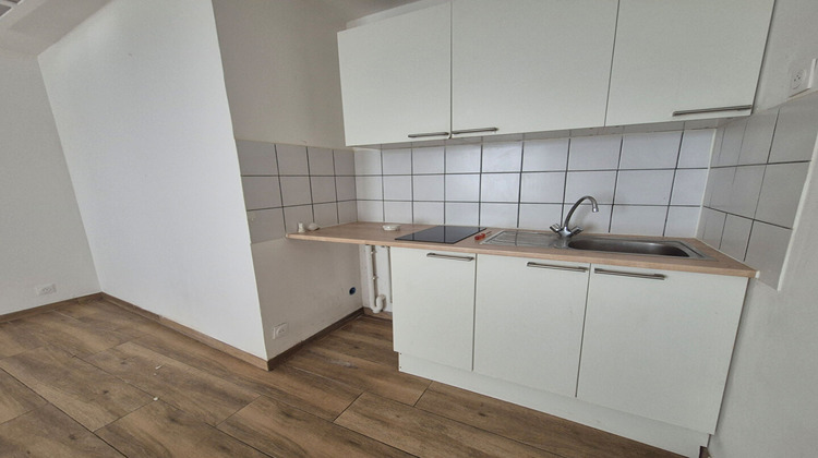Ma-Cabane - Location Appartement ARMENTIERES, 38 m²
