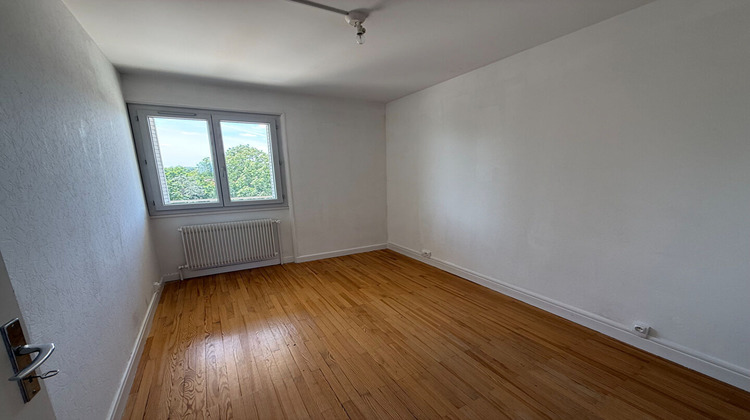 Ma-Cabane - Location Appartement ARNAS, 75 m²
