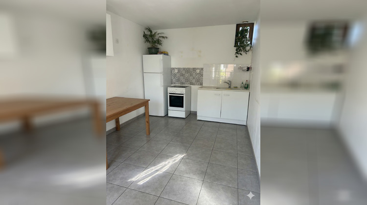 Ma-Cabane - Location Appartement Ars-sur-Formans, 75 m²