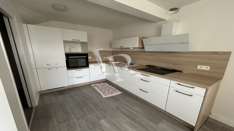 Ma-Cabane - Location Appartement ARSAC-EN-VELAY, 72 m²
