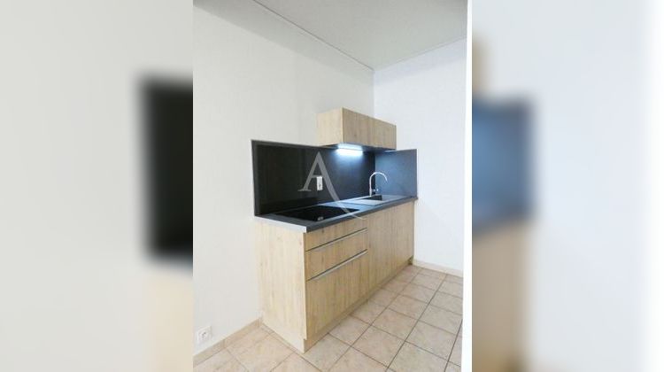 Ma-Cabane - Location Appartement ARTENAY, 26 m²