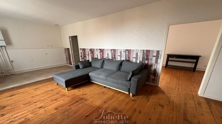 Ma-Cabane - Location Appartement Artonne, 59 m²