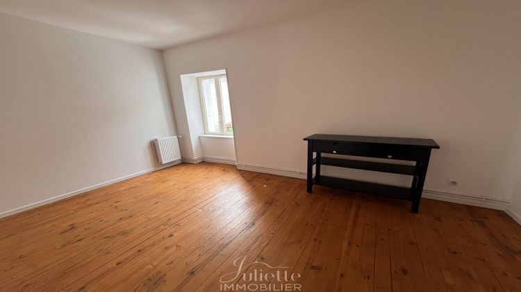 Ma-Cabane - Location Appartement Artonne, 59 m²