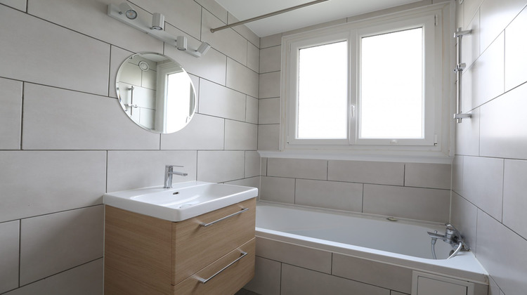 Ma-Cabane - Location Appartement Asnières-sur-Seine, 67 m²