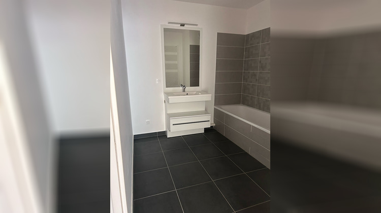 Ma-Cabane - Location Appartement ASNIERES-SUR-SEINE, 65 m²