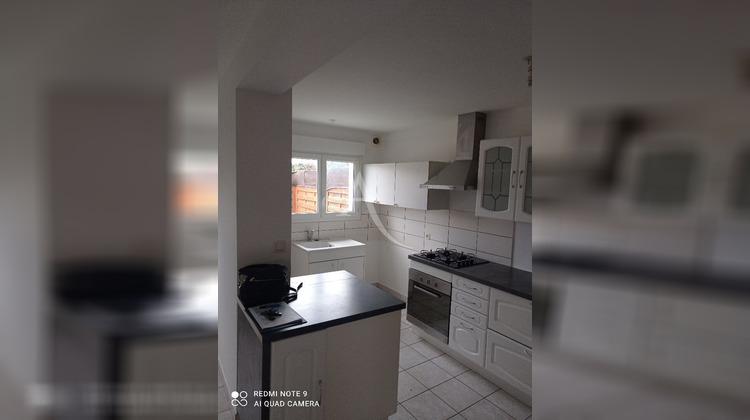 Ma-Cabane - Location Appartement ATTIGNAT, 79 m²