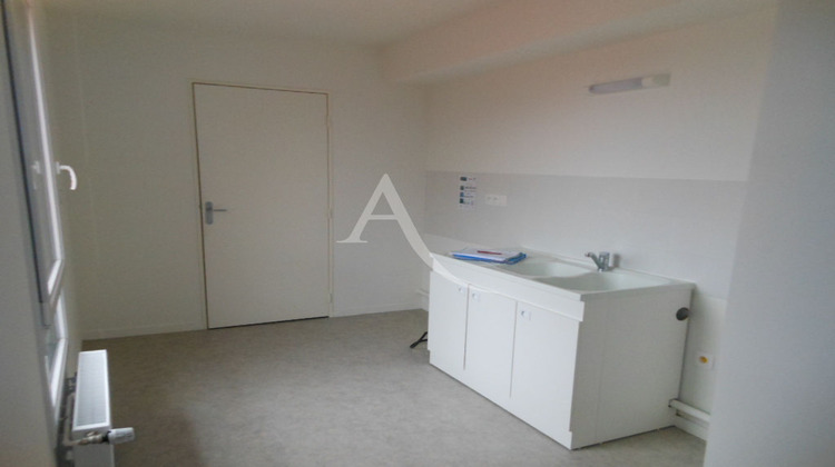 Ma-Cabane - Location Appartement ATTIGNAT, 80 m²