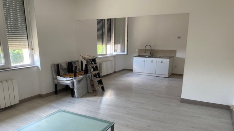 Ma-Cabane - Location Appartement ATTIGNAT, 66 m²