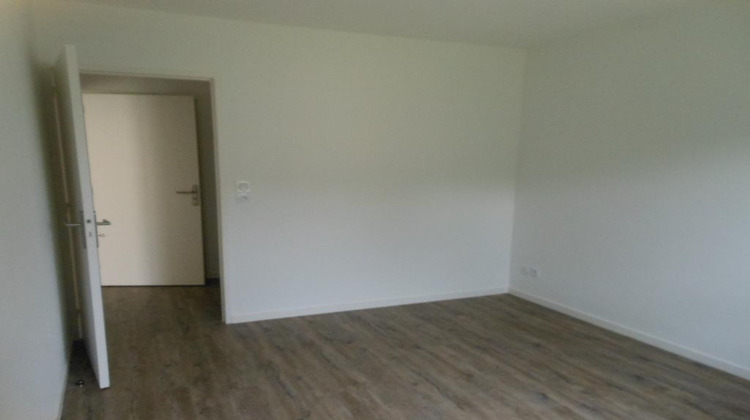 Ma-Cabane - Location Appartement ATTIGNAT, 48 m²