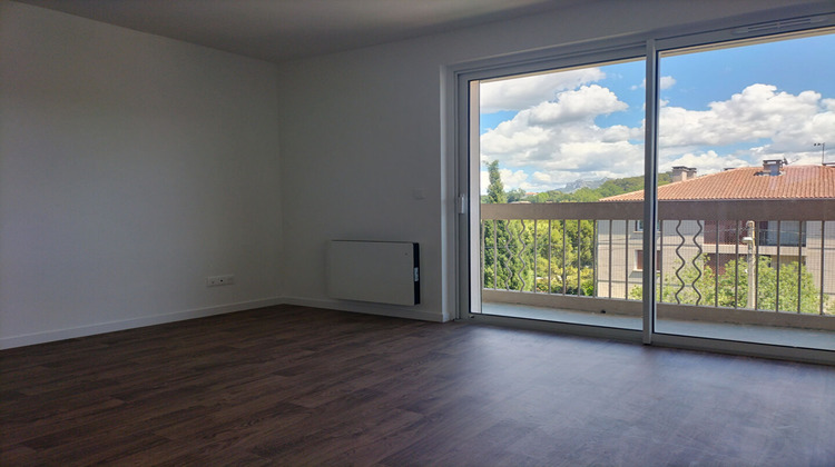 Ma-Cabane - Location Appartement AUBAGNE, 58 m²