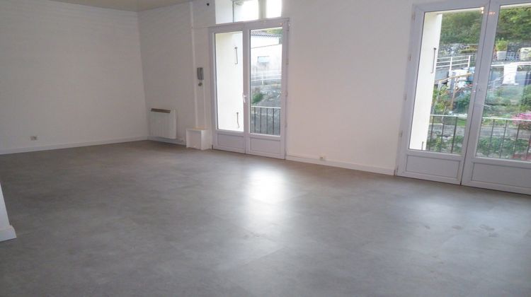 Ma-Cabane - Location Appartement Aubenas, 85 m²