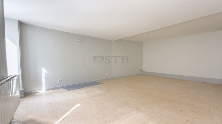 Ma-Cabane - Location Appartement Aubenas, 47 m²