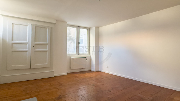 Ma-Cabane - Location Appartement Aubenas, 47 m²