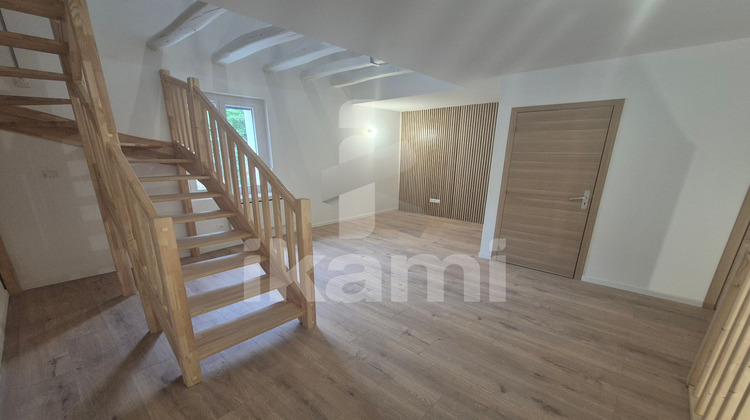 Ma-Cabane - Location Appartement Auberives-sur-Varèze, 52 m²