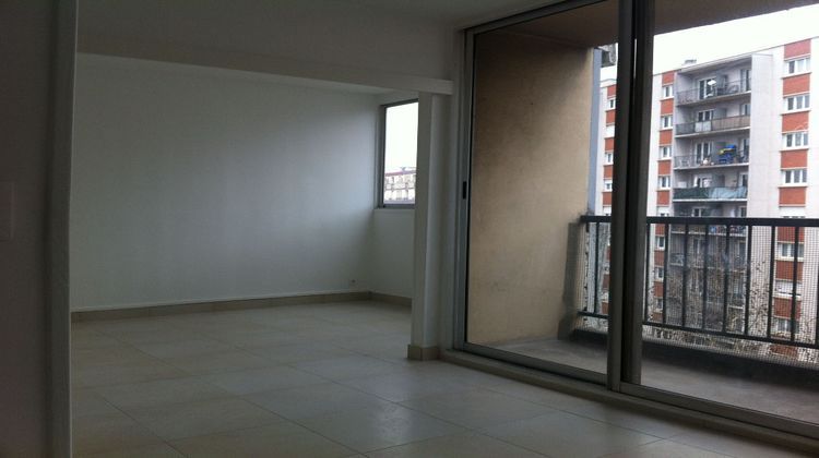 Ma-Cabane - Location Appartement AUBERVILLIERS, 71 m²