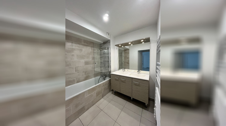 Ma-Cabane - Location Appartement AUBERVILLIERS, 88 m²