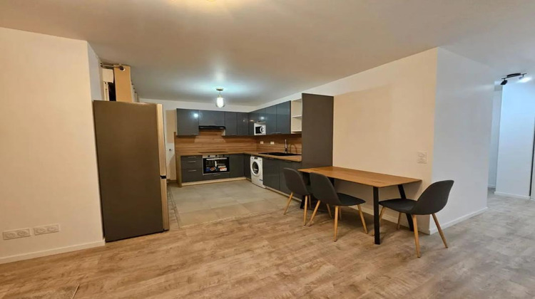 Ma-Cabane - Location Appartement AUBERVILLIERS, 62 m²