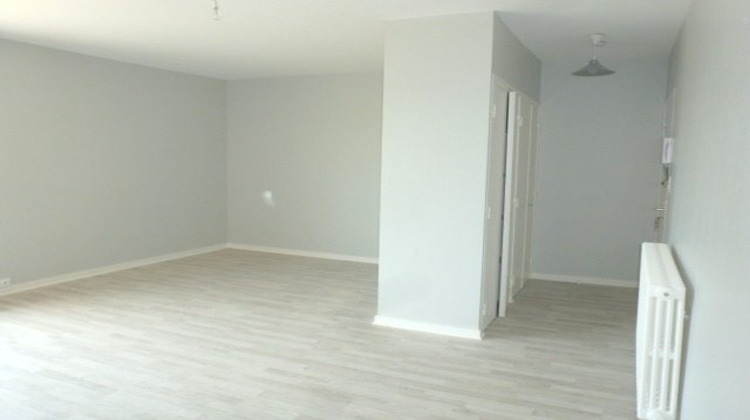 Ma-Cabane - Location Appartement AUBIERE, 38 m²