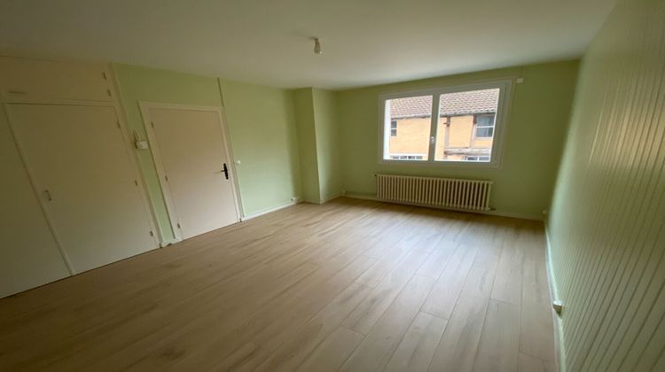 Ma-Cabane - Location Appartement AUBIGNY-SUR-NERE, 28 m²