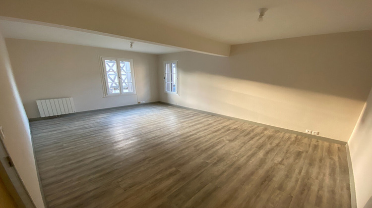 Ma-Cabane - Location Appartement AUBIGNY-SUR-NERE, 65 m²